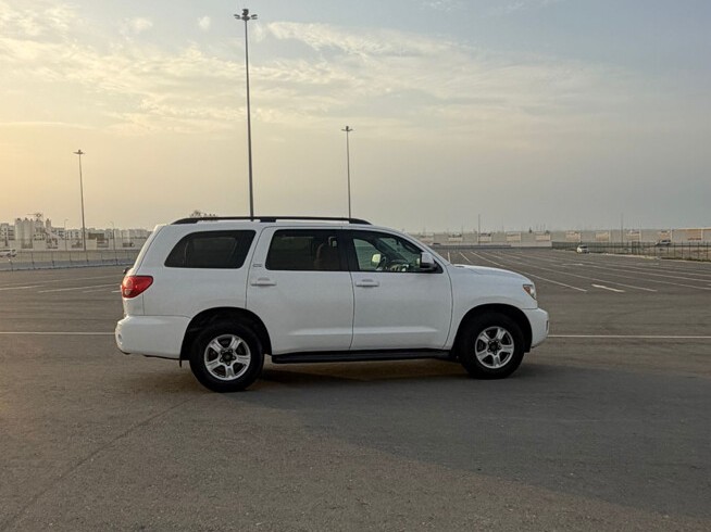 Toyota Sequoia Limited 2014 - Image 3