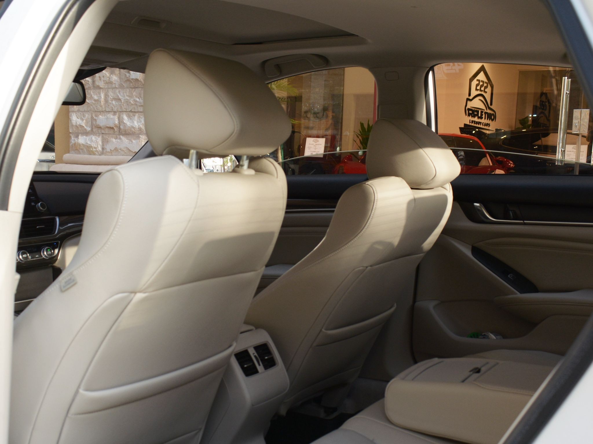 Honda Accord sports  V6 2019 - Image 2