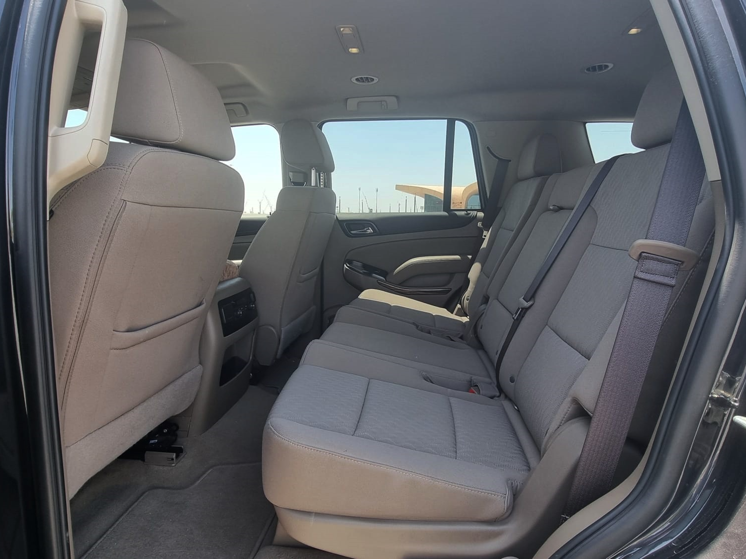 GMC Yukon SLE — photo 9 for sale in Qatar