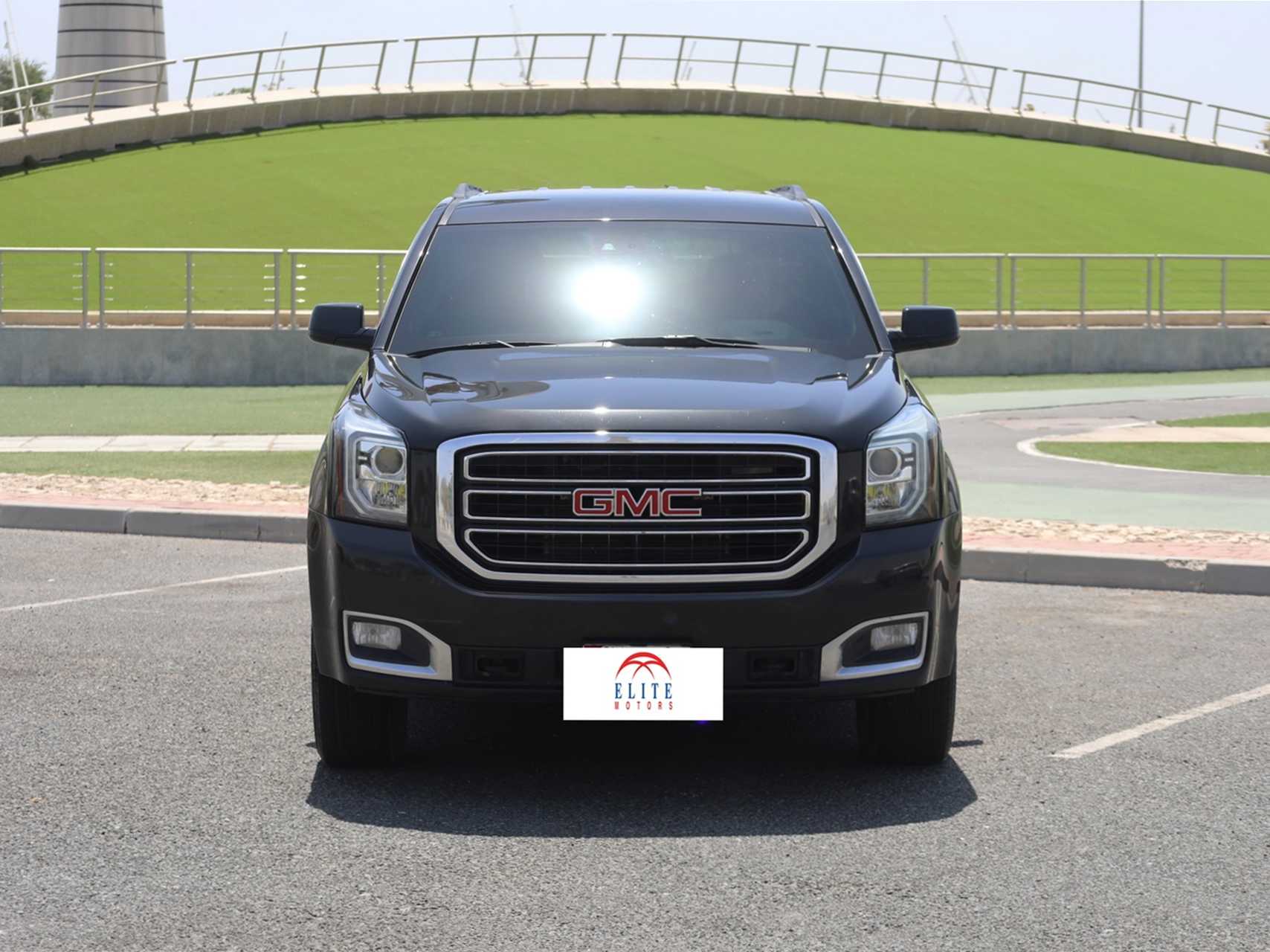 GMC Yukon SLE — photo 11 for sale in Qatar
