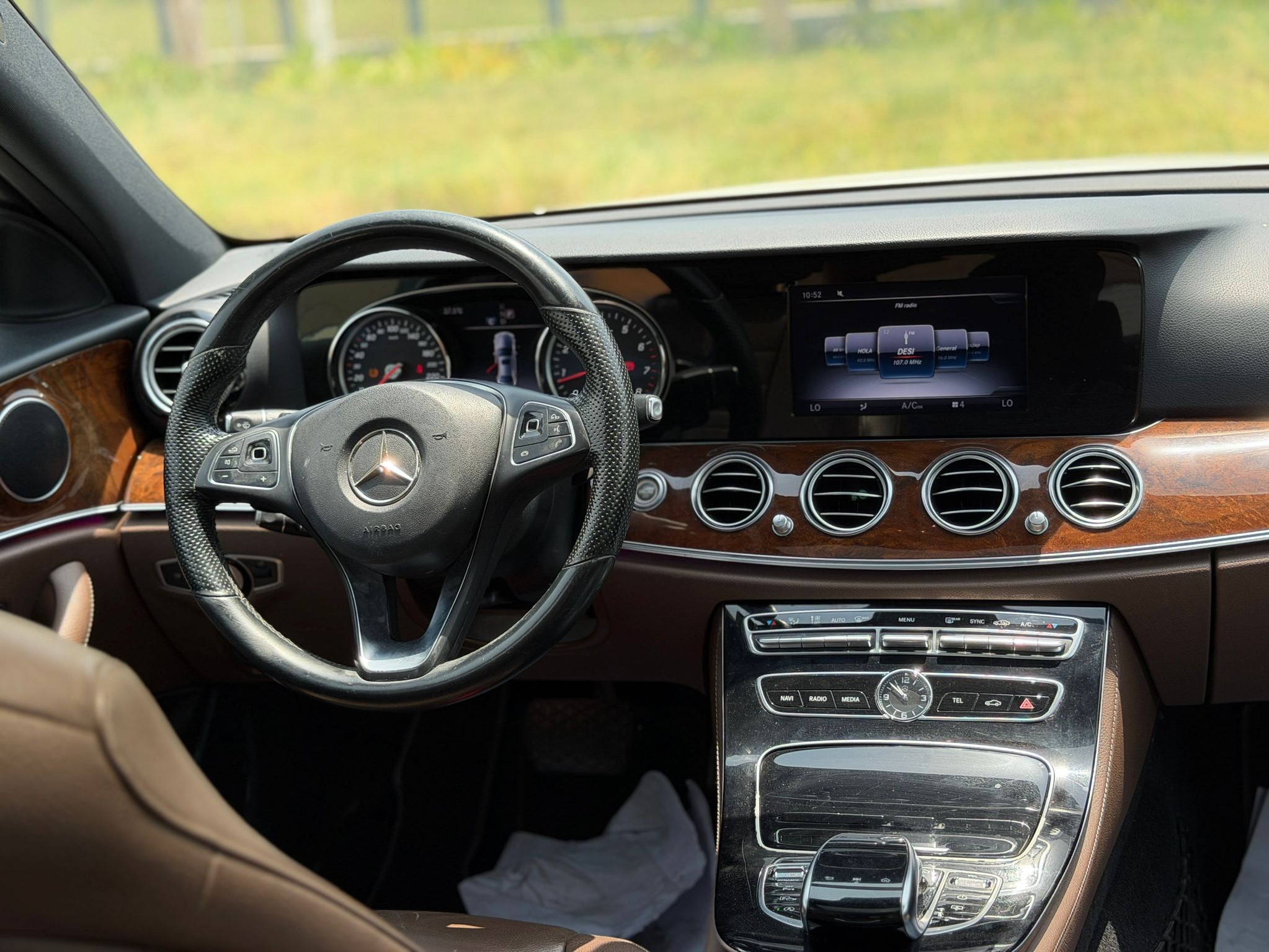 Mercedes-Benz E-Class Cabriolet 200 2017 — photo 10 for sale in Qatar