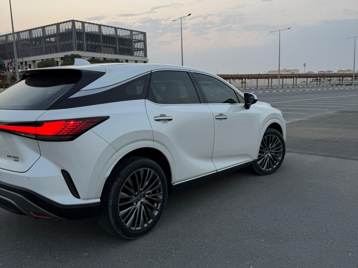 Lexus RX 350 2024 - Image 4