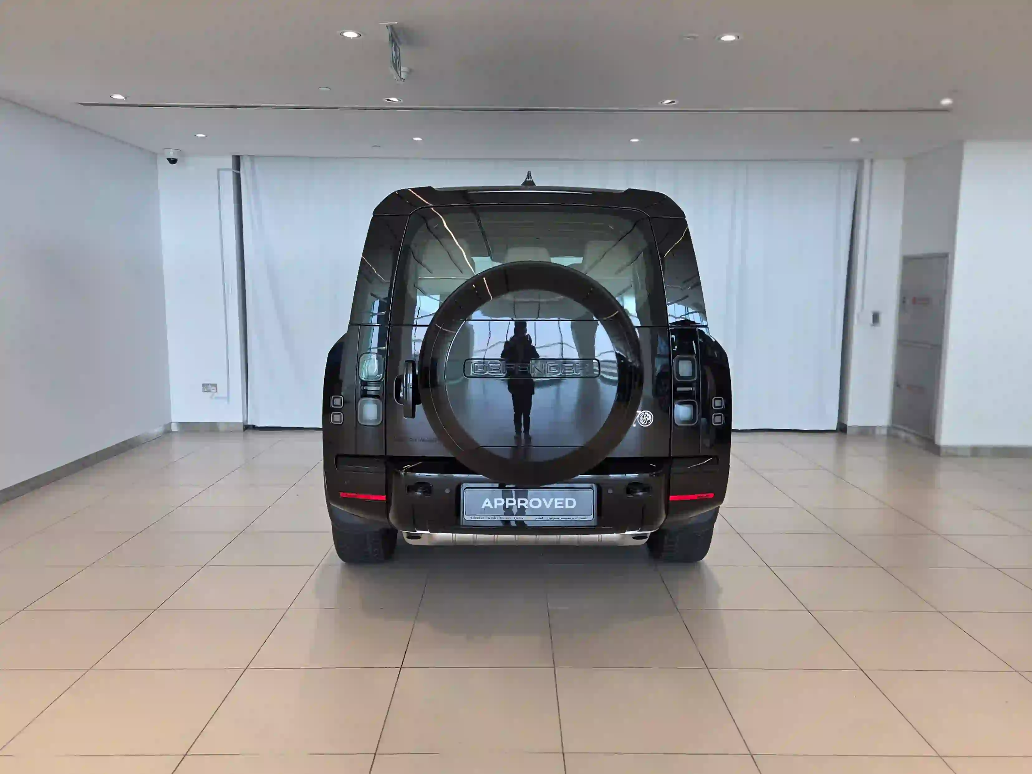 Land Rover Defender 130 3.0i6 SE 2026 - Image 2