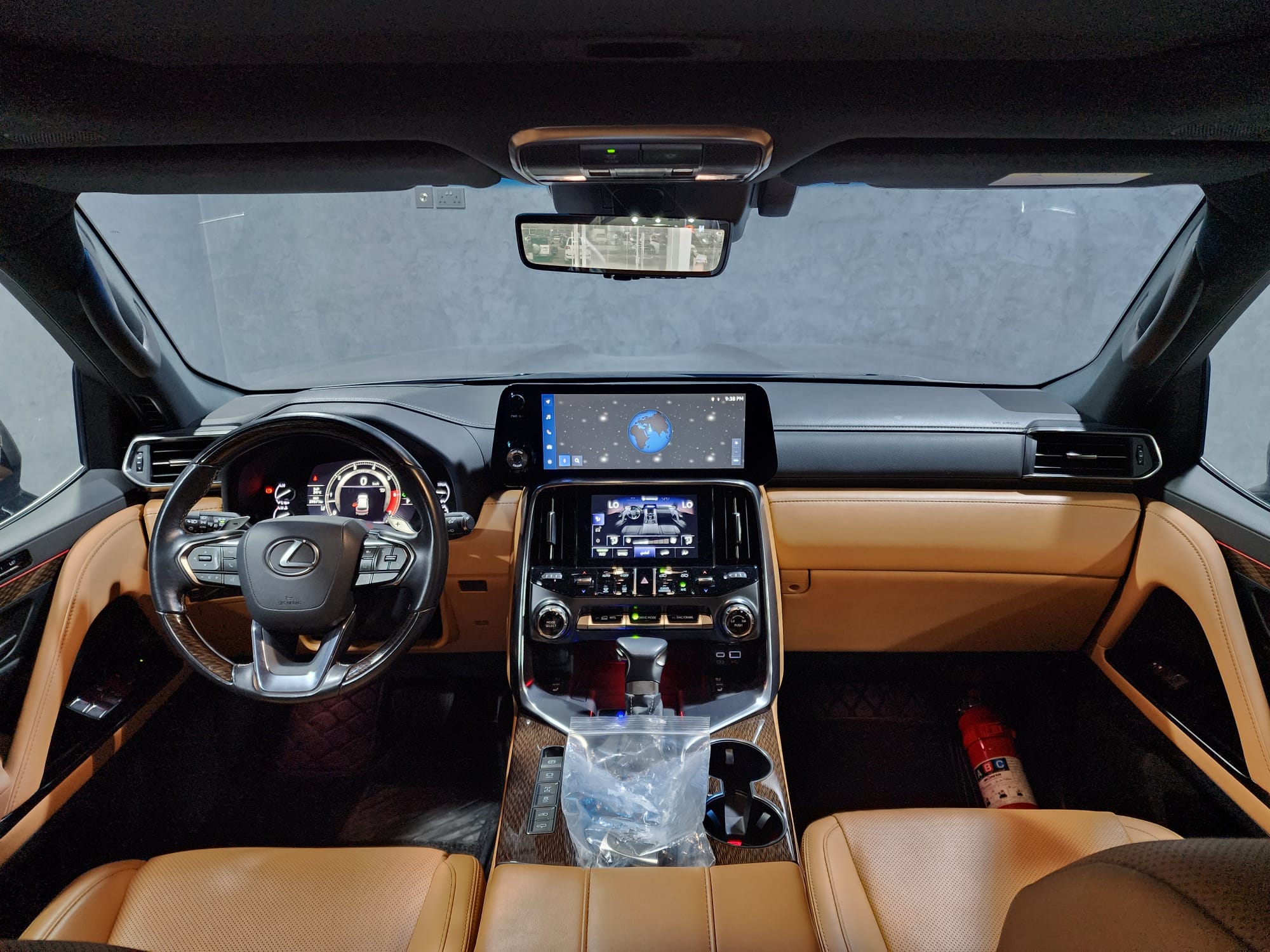 Lexus LX 600 2023 - Image 4