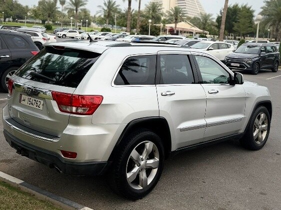Jeep Grand Cherokee Overland 2013 - Image 3