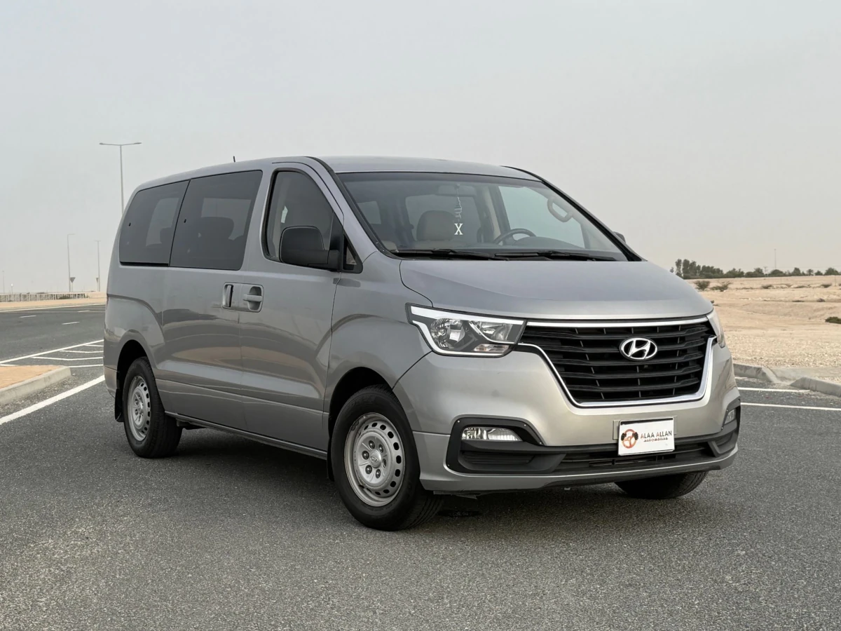 Hyundai H1. 2020