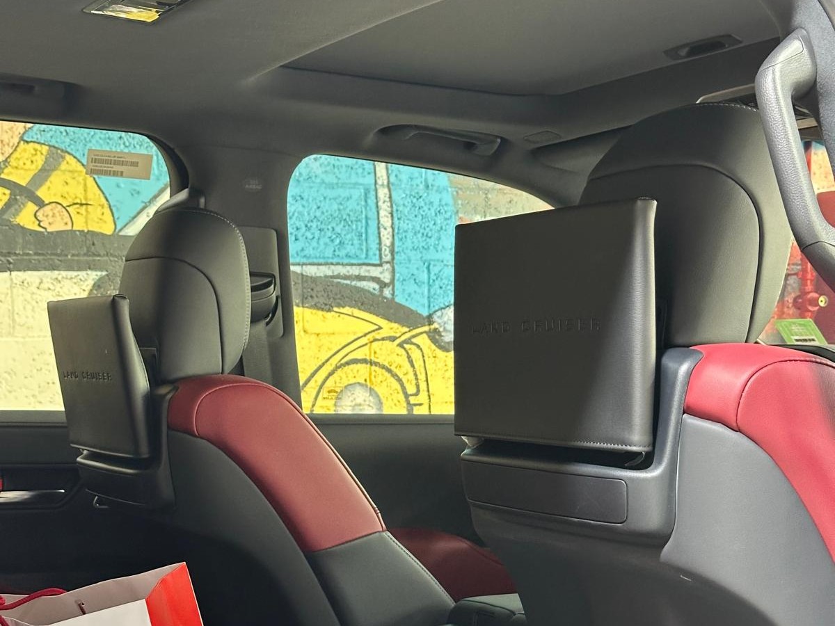 Toyota Land Cruiser VX.R 2025 - Image 3
