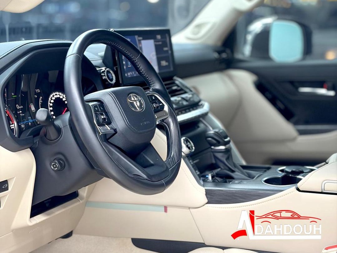 Toyota Land Cruiser VX.R 2024 - Image 2