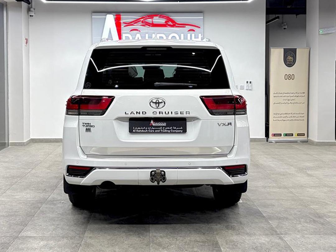 Toyota Land Cruiser VX.R 2024 - Image 3