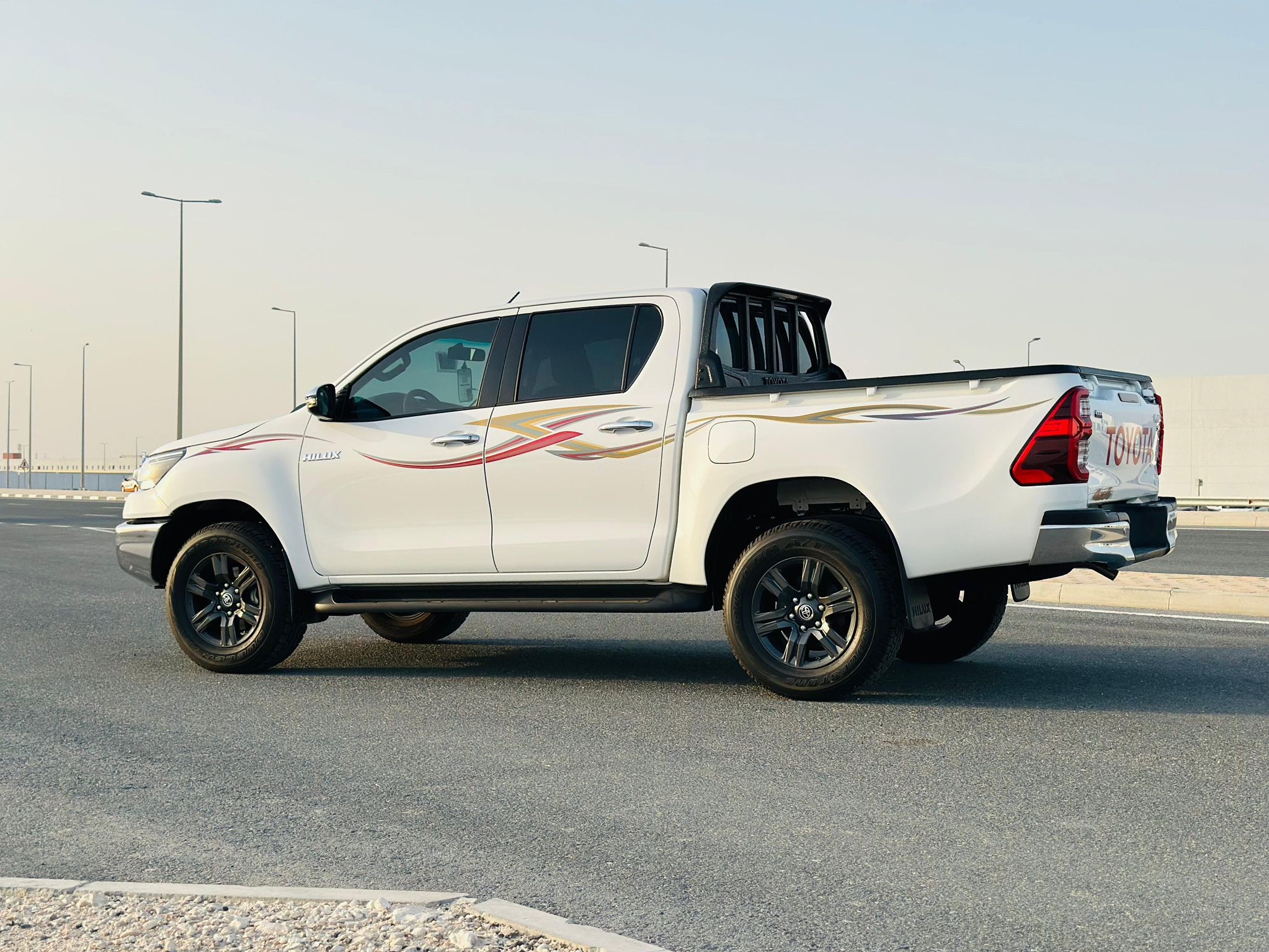 Toyota Hilux 4X4 2026 - Image 4