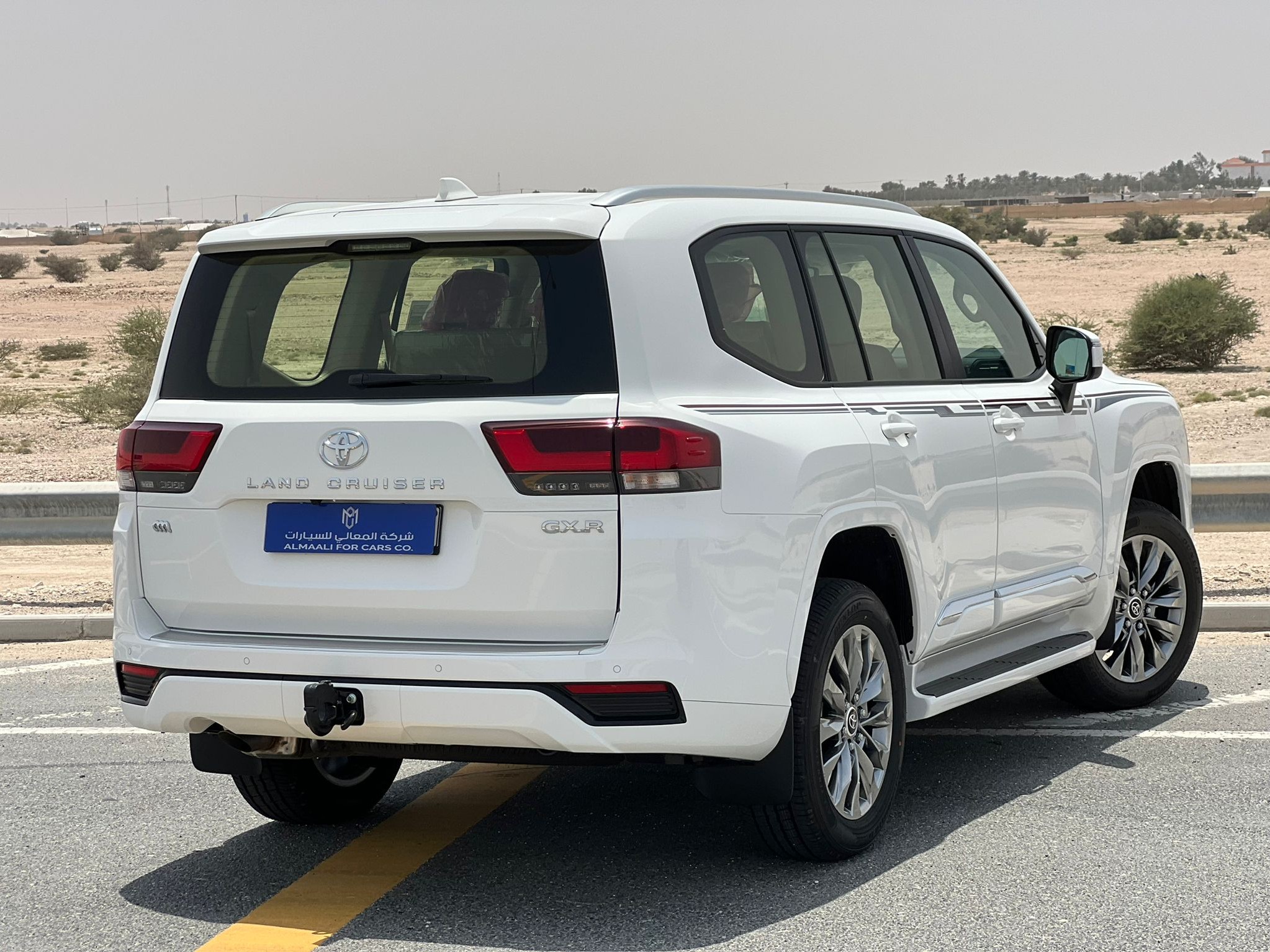 Toyota Land Cruiser GX.R 2026 - Image 2