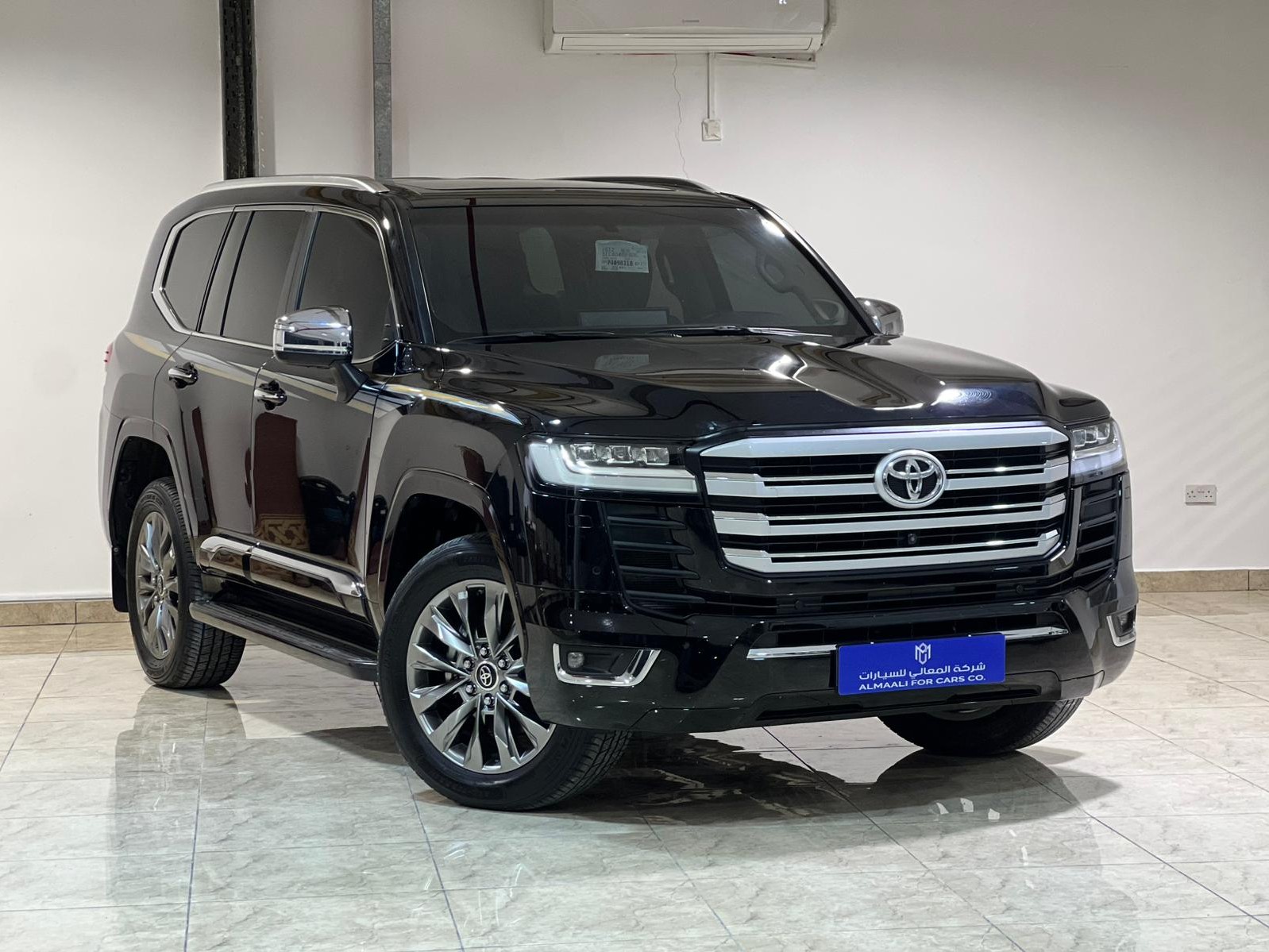 Toyota Land Cruiser VX 2023