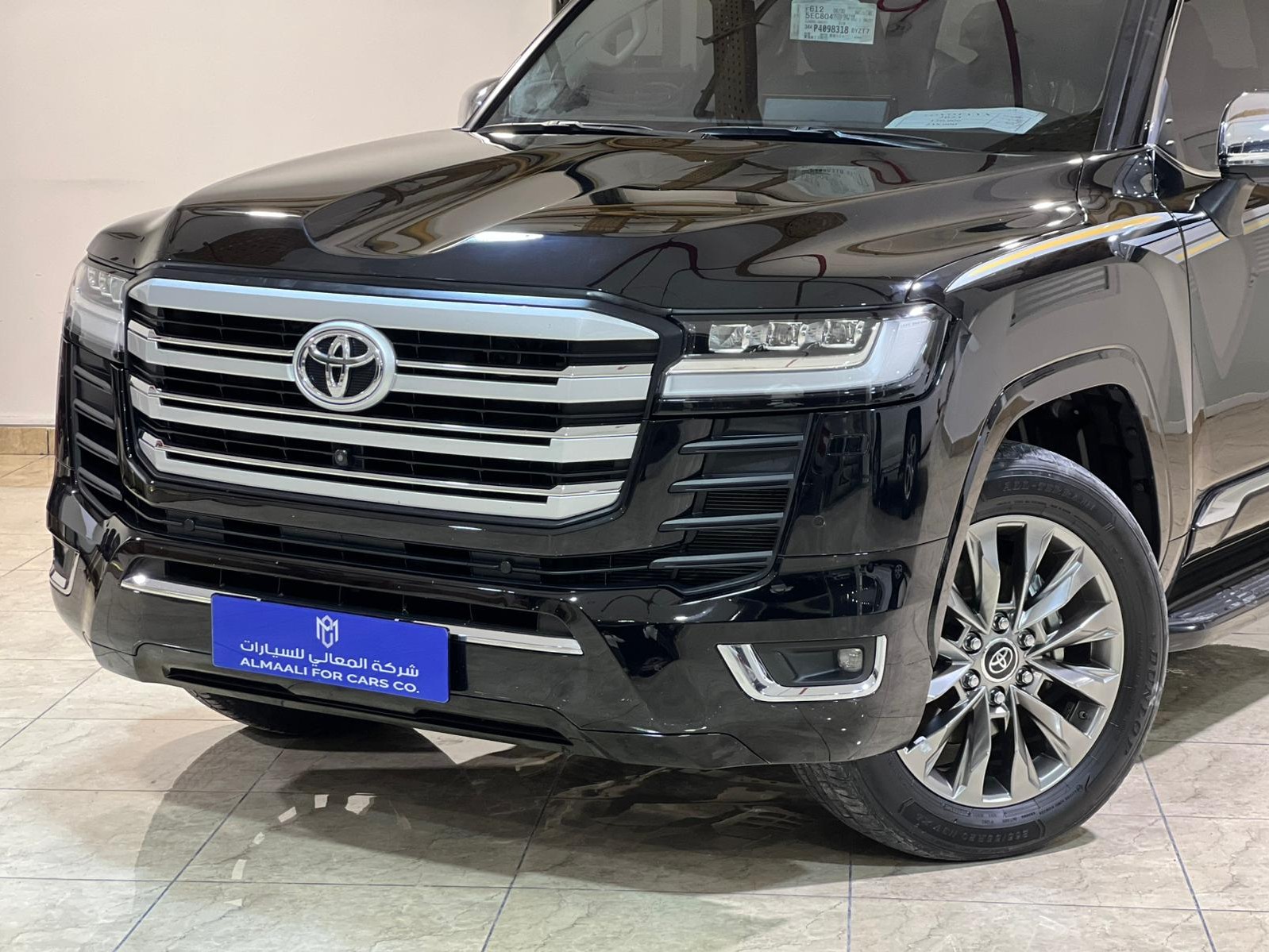 Toyota Land Cruiser VX 2023 - Image 3