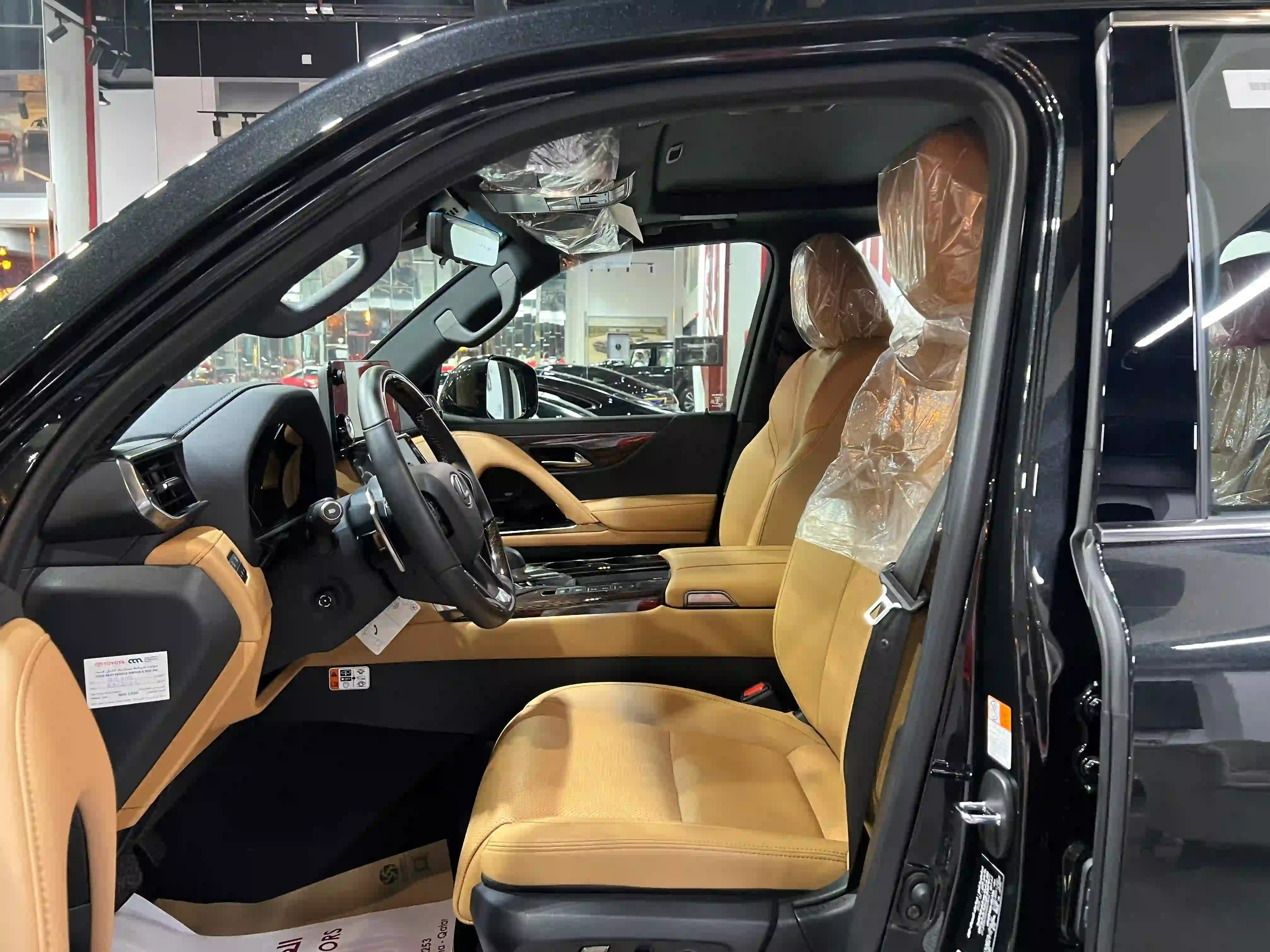 Lexus LX 600 Luxury  2025 - Image 2