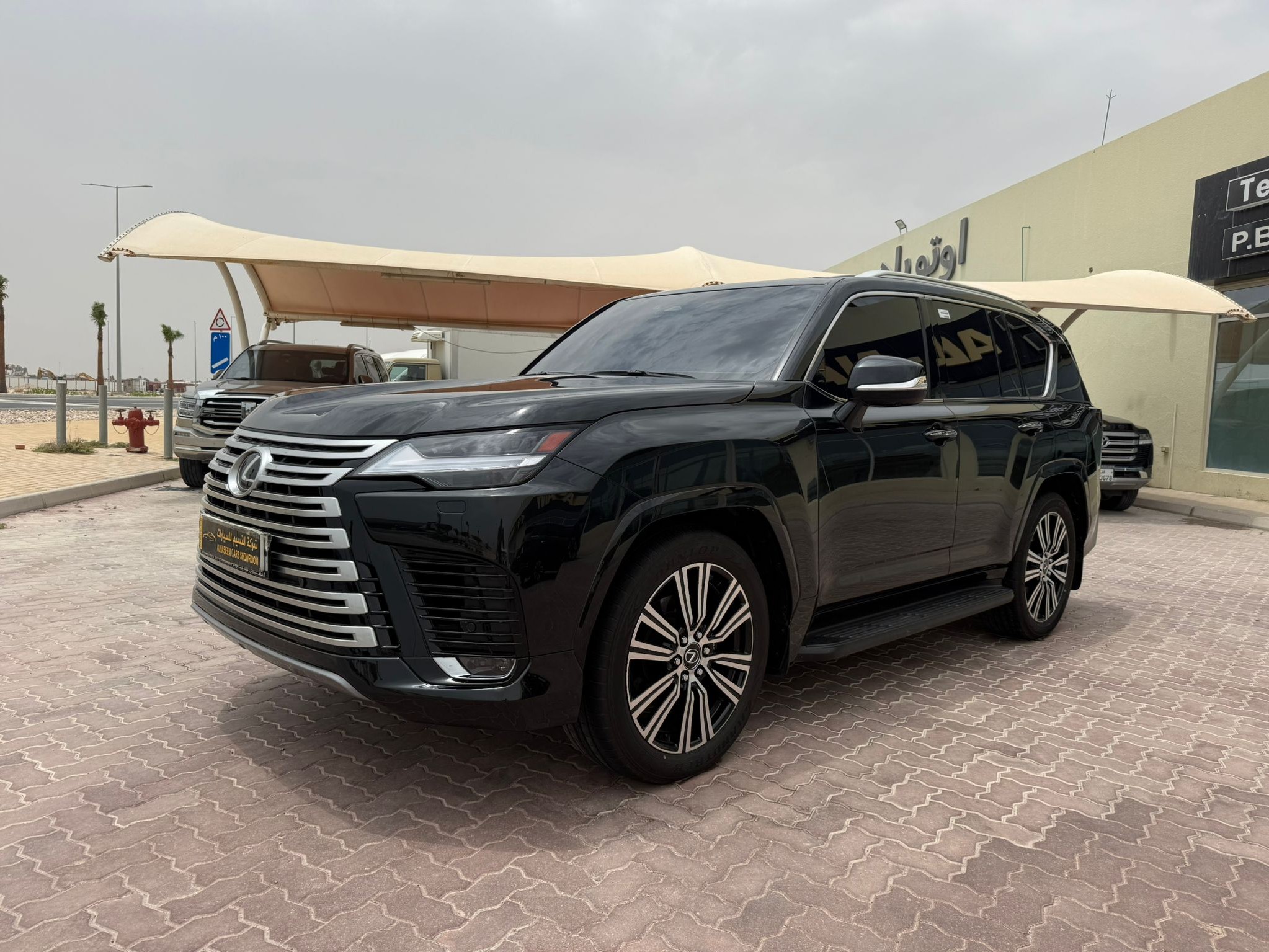Lexus LX 600 Luxury  2026 - Image 1