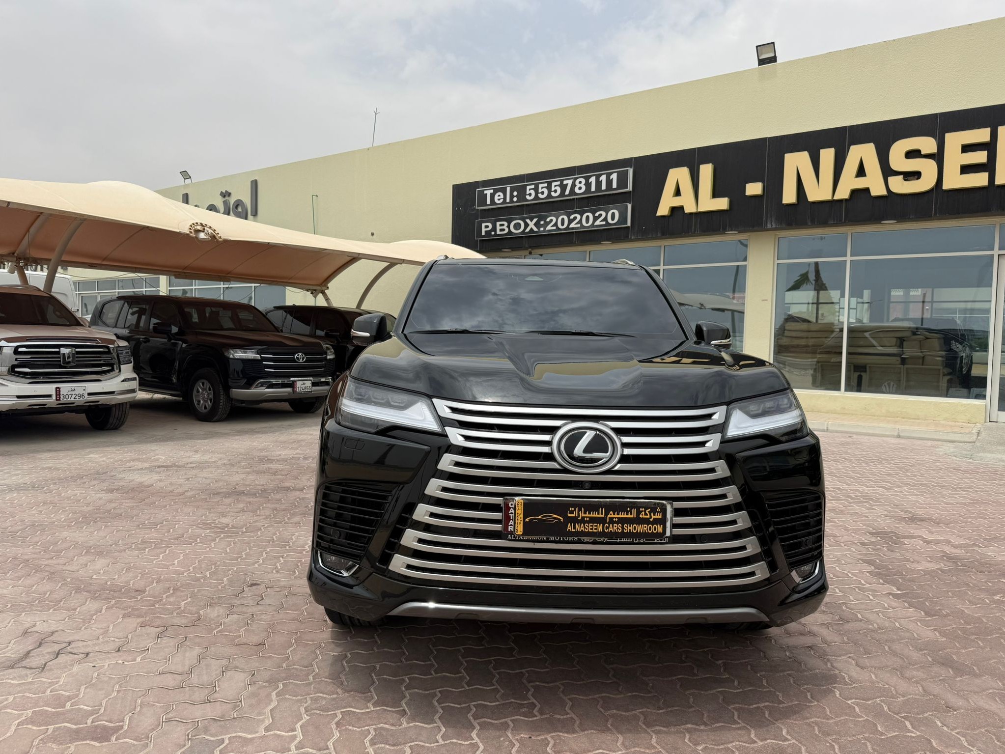 Lexus LX 600 Luxury  2026 - Image 2