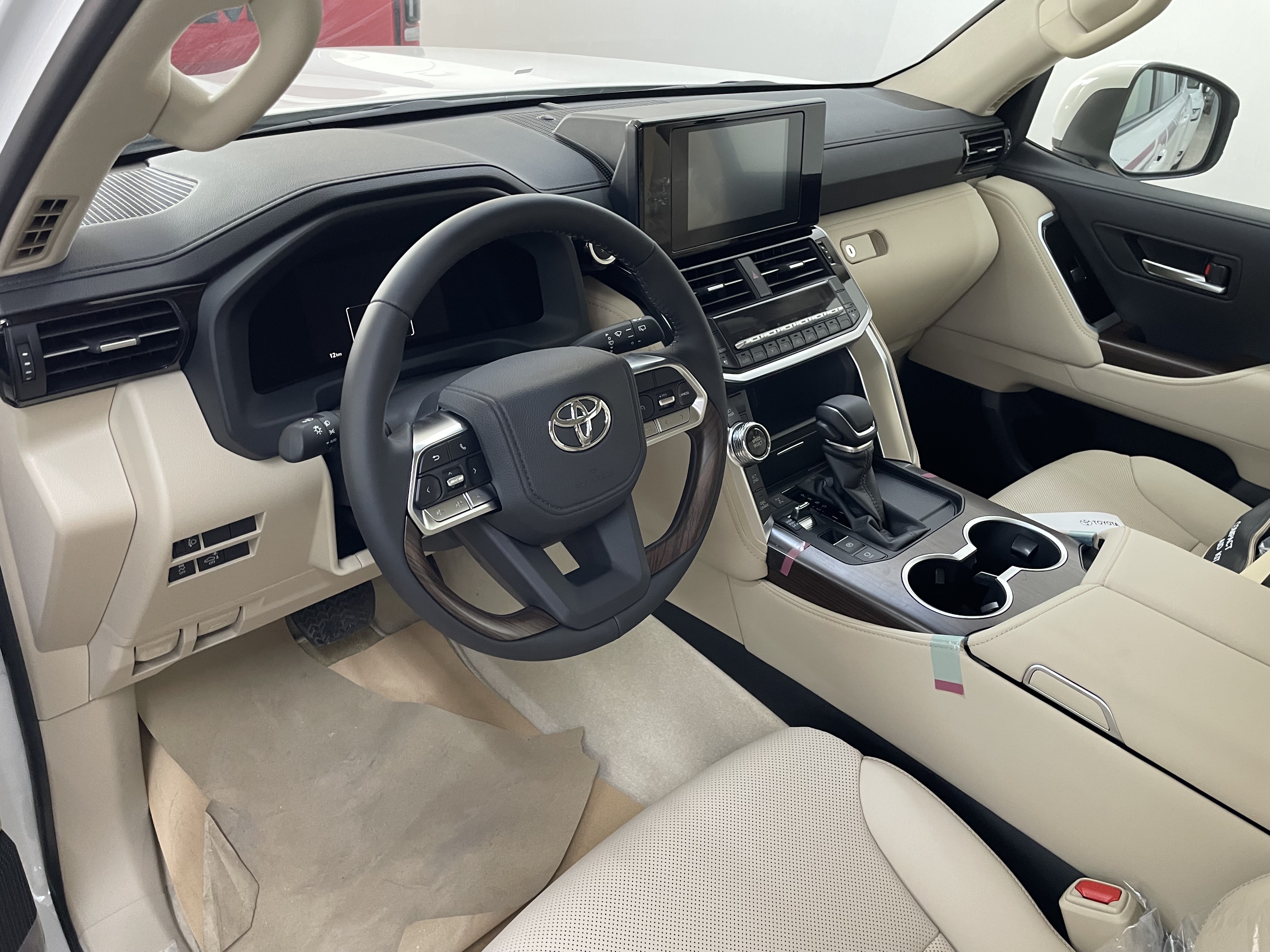 Toyota Land Cruiser GX.R - Image 3