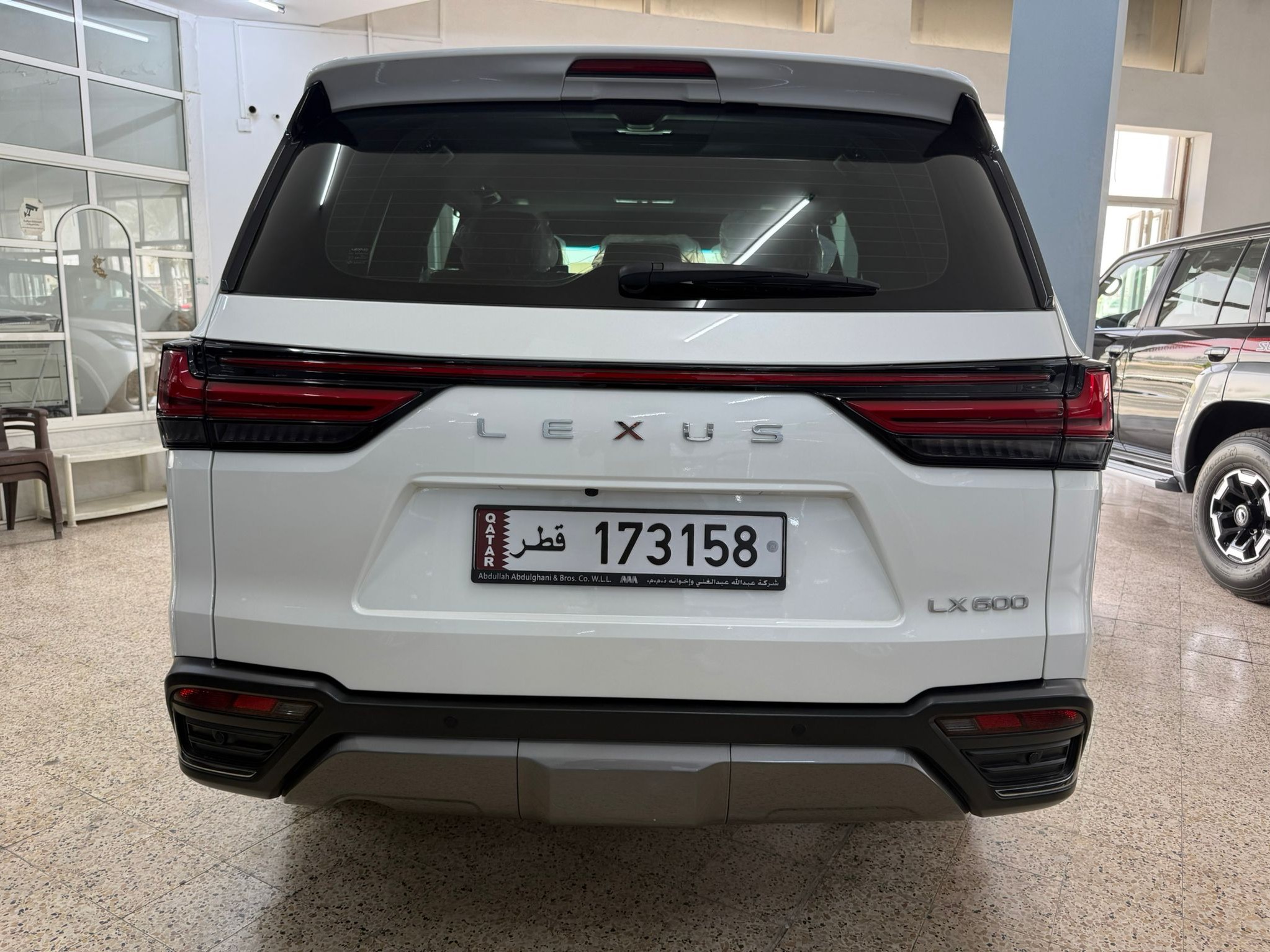 Lexus LX 600 Luxury  2024 - Image 3