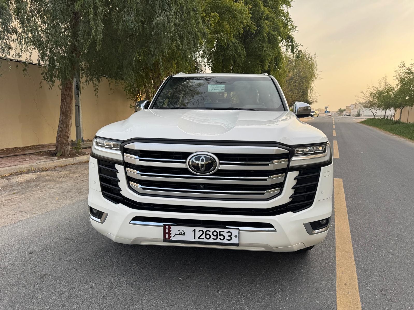 Toyota Land Cruiser VX 2023 - Image 2