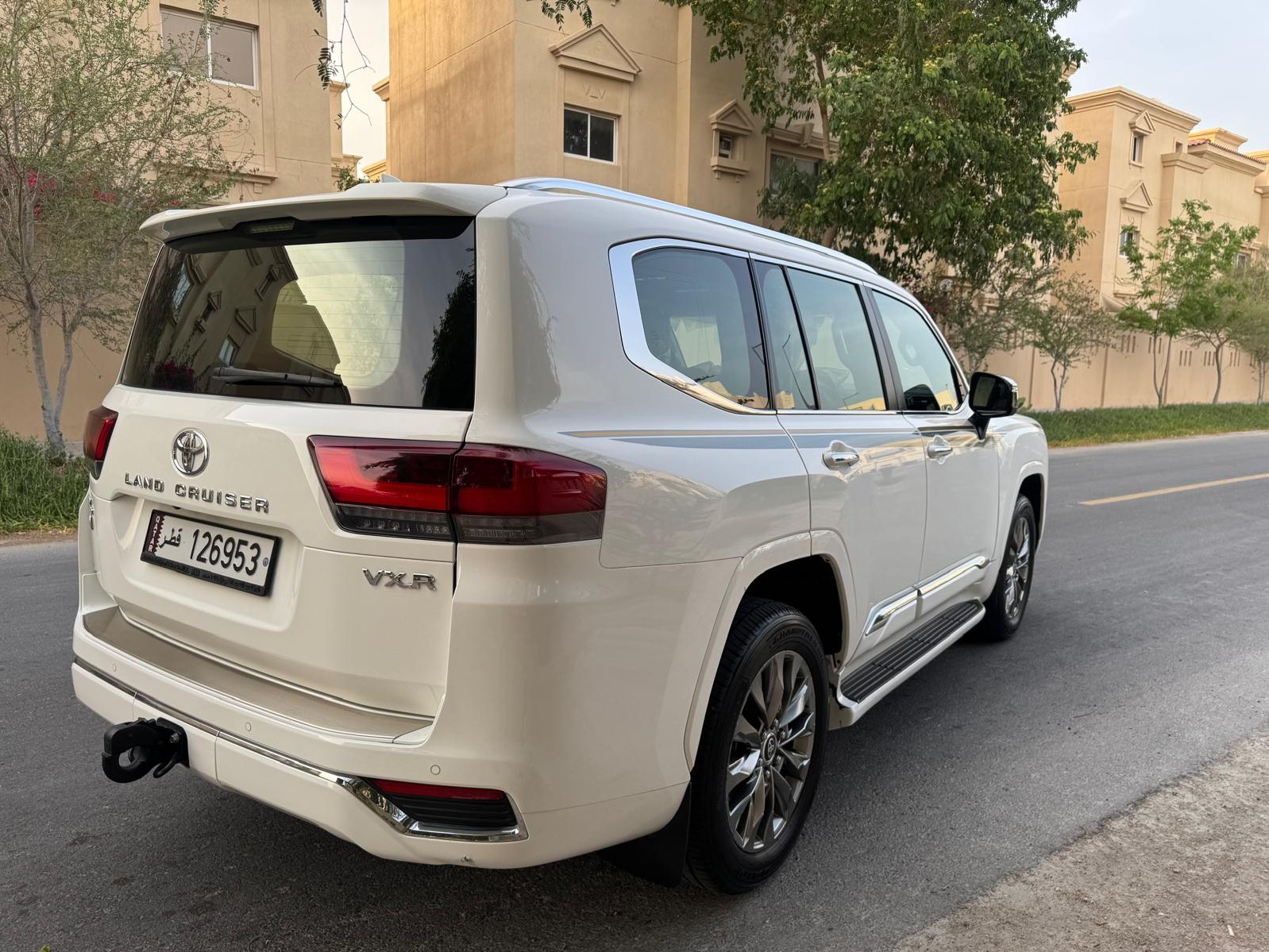 Toyota Land Cruiser VX 2023 - Image 3