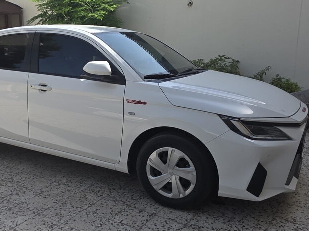 Toyota Yaris 2023 - Image 3