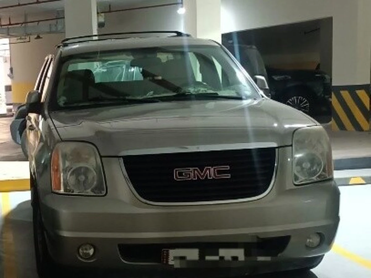 GMC Yukon SLE 2008
