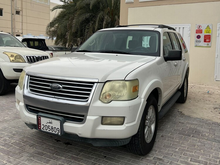 Ford Explorer 2010 - Image 2