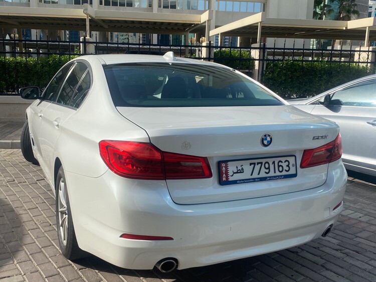 BMW 5-Series 520 i 2018 - Image 3