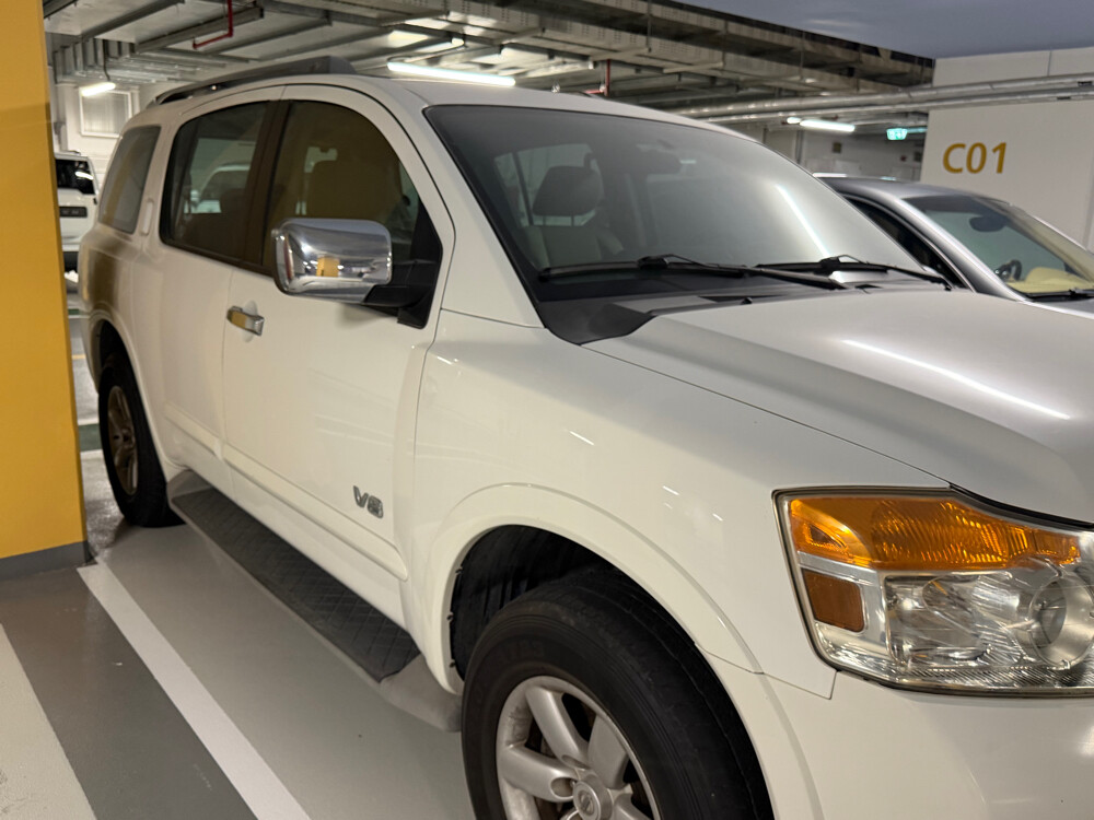 Nissan Armada SE 2013