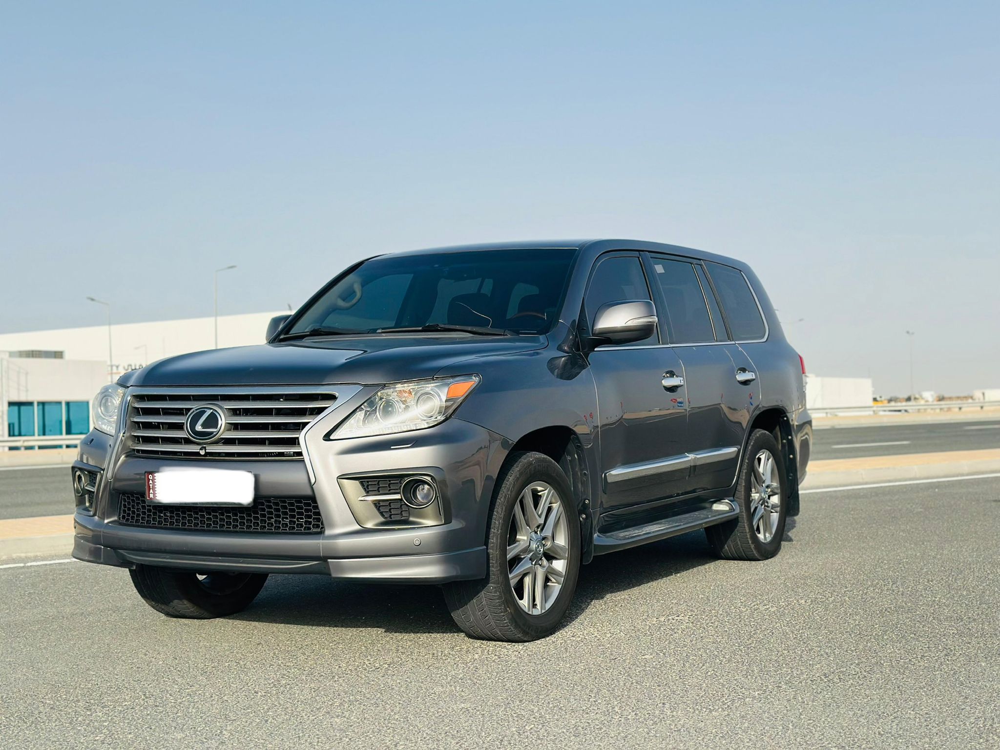 Lexus LX 570 S 2015 - Image 3