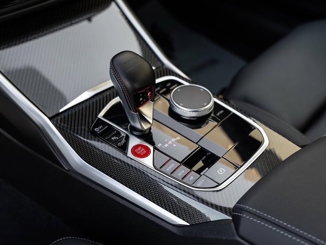 BMW M-Series 2  2025 - Image 2
