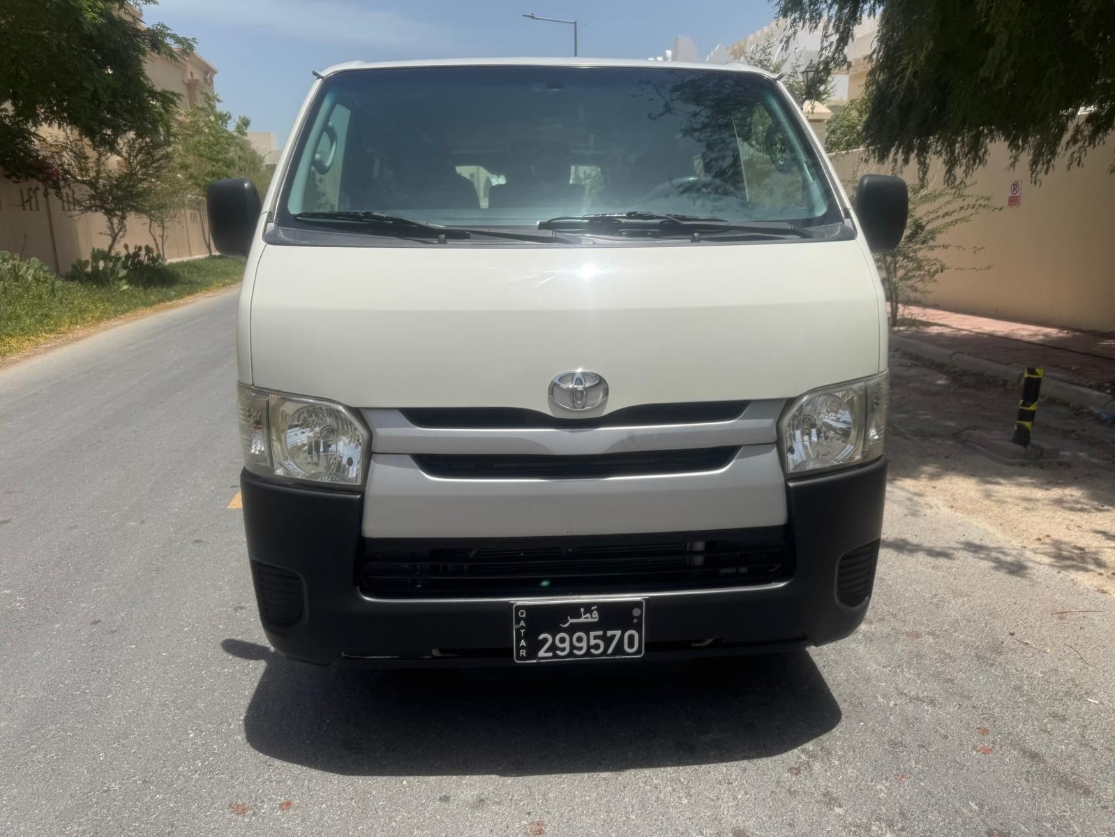Toyota Hi-Ace 2016 - Image 2