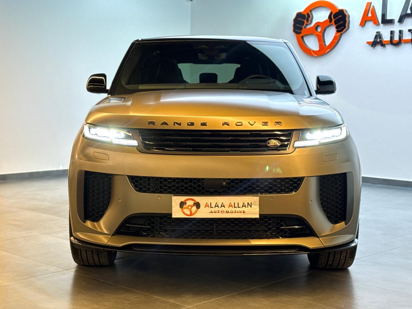 Land Rover Range Rover sport sv 2024 - Image 2