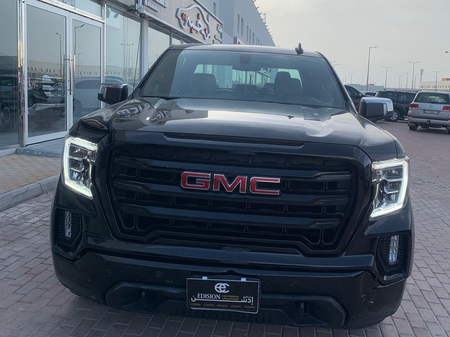 GMC Sierra Elevation  2021 - Image 2