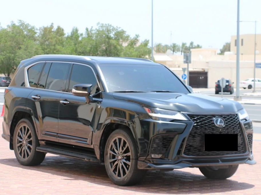 Lexus LX 600  F-Sport 2024 - Image 1