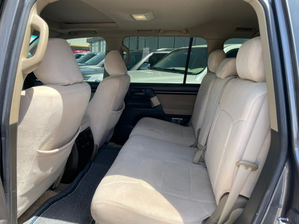 Toyota Land Cruiser GX - Image 3