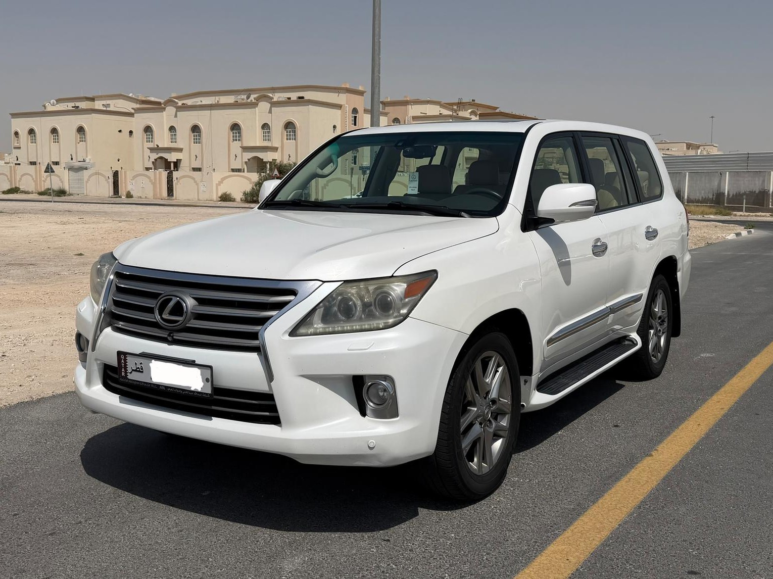 Lexus LX 570 2013 - Image 3
