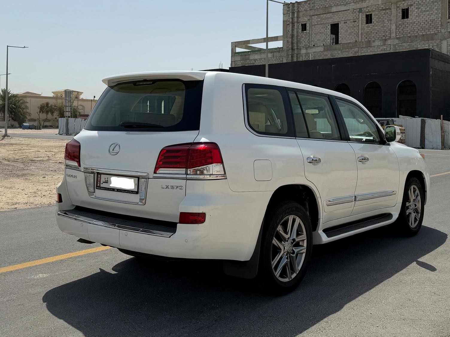 Lexus LX 570 2013 - Image 4