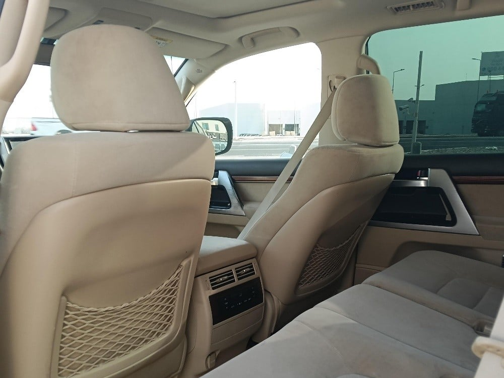 Toyota Land Cruiser VX.R - Image 2