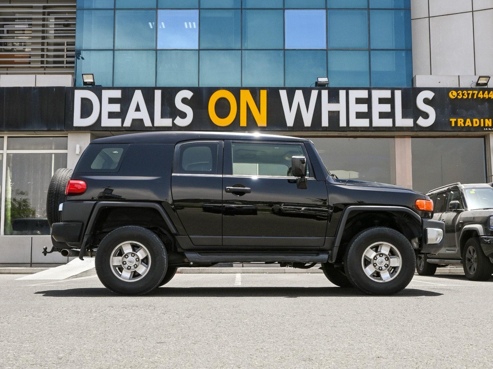 Toyota FJ Cruiser 2014 - Image 3