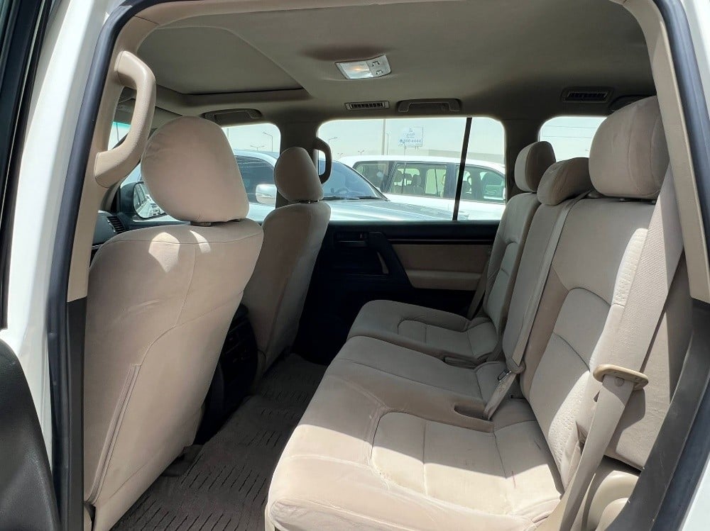 Toyota Land Cruiser GX - Image 2