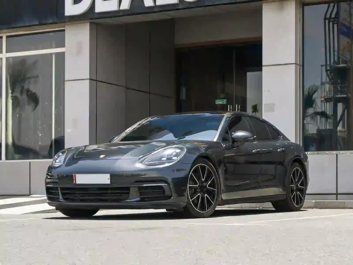 Porsche Panamera 2018