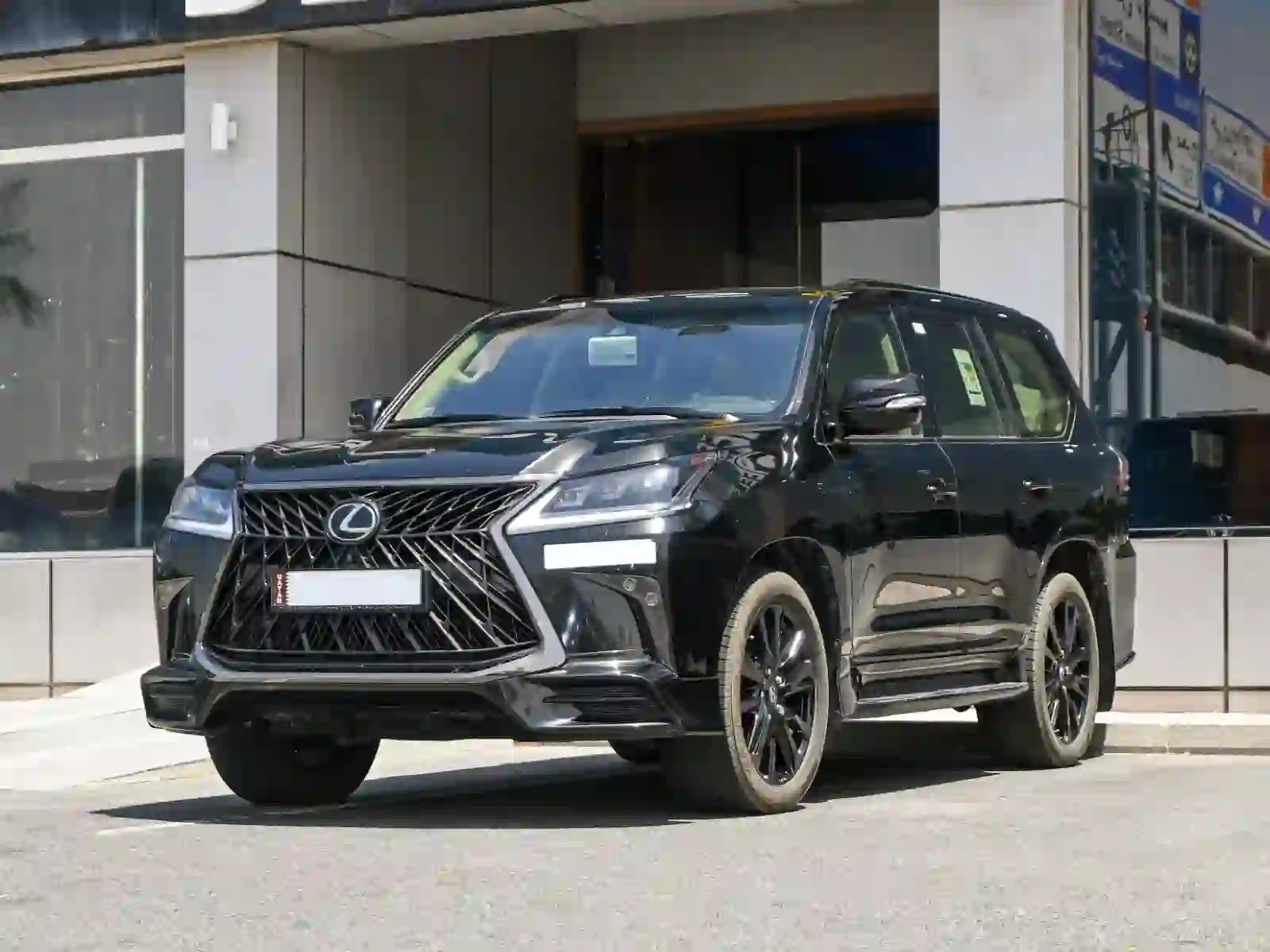 Lexus LX 570 S Black Edition 2021