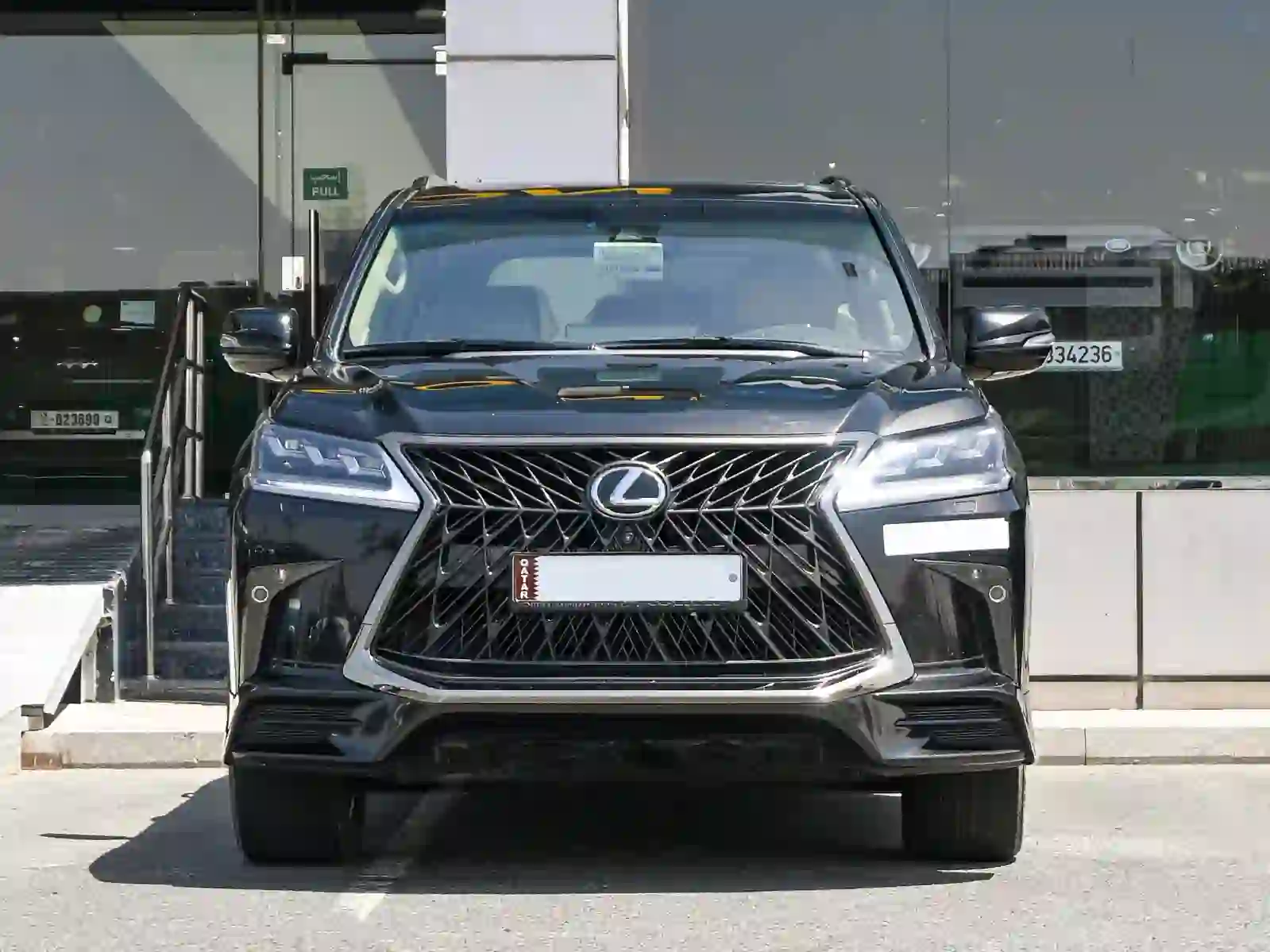 Lexus LX 570 S Black Edition 2021 - Image 2