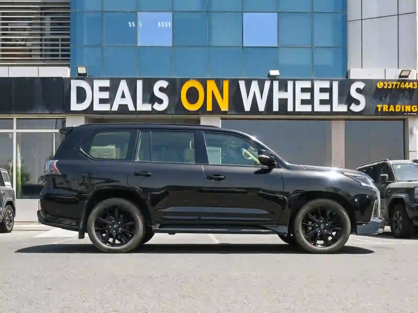 Lexus LX 570 S Black Edition 2021 - Image 3