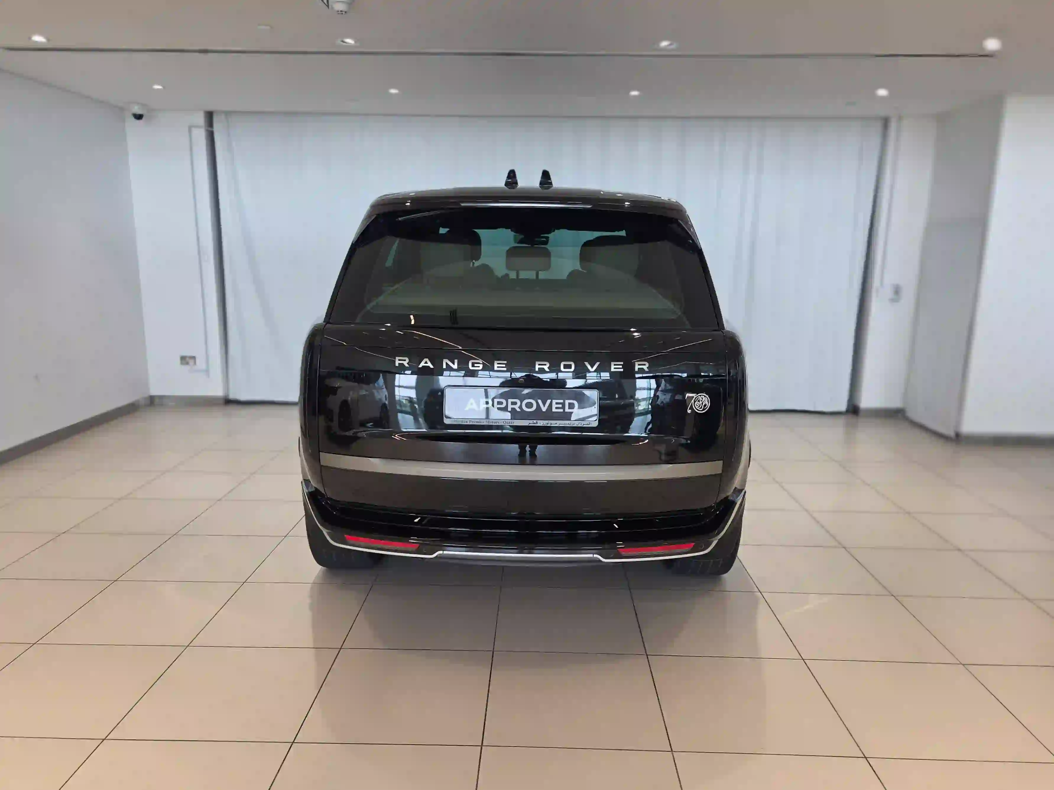 Land Rover Range Rover 4.4 V8 HSE 2025 - Image 2