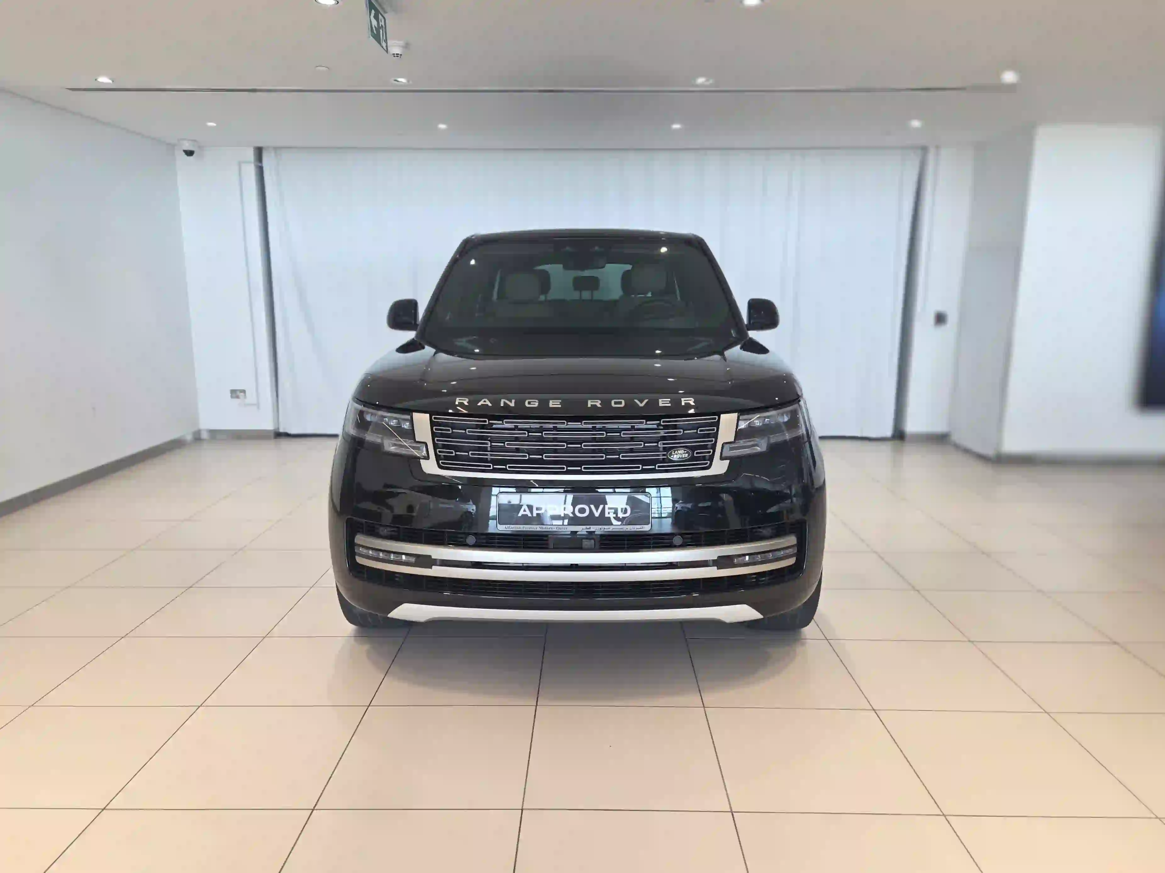 Land Rover Range Rover 4.4 V8 HSE 2025 - Image 4