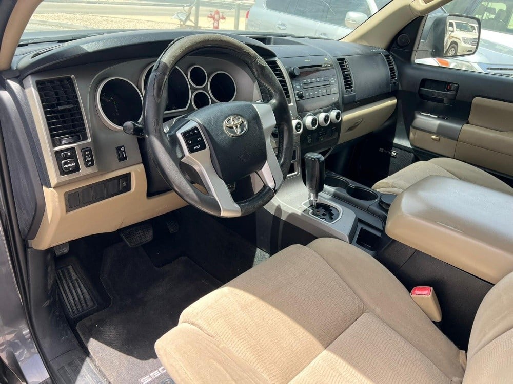 Toyota Sequoia - Image 3