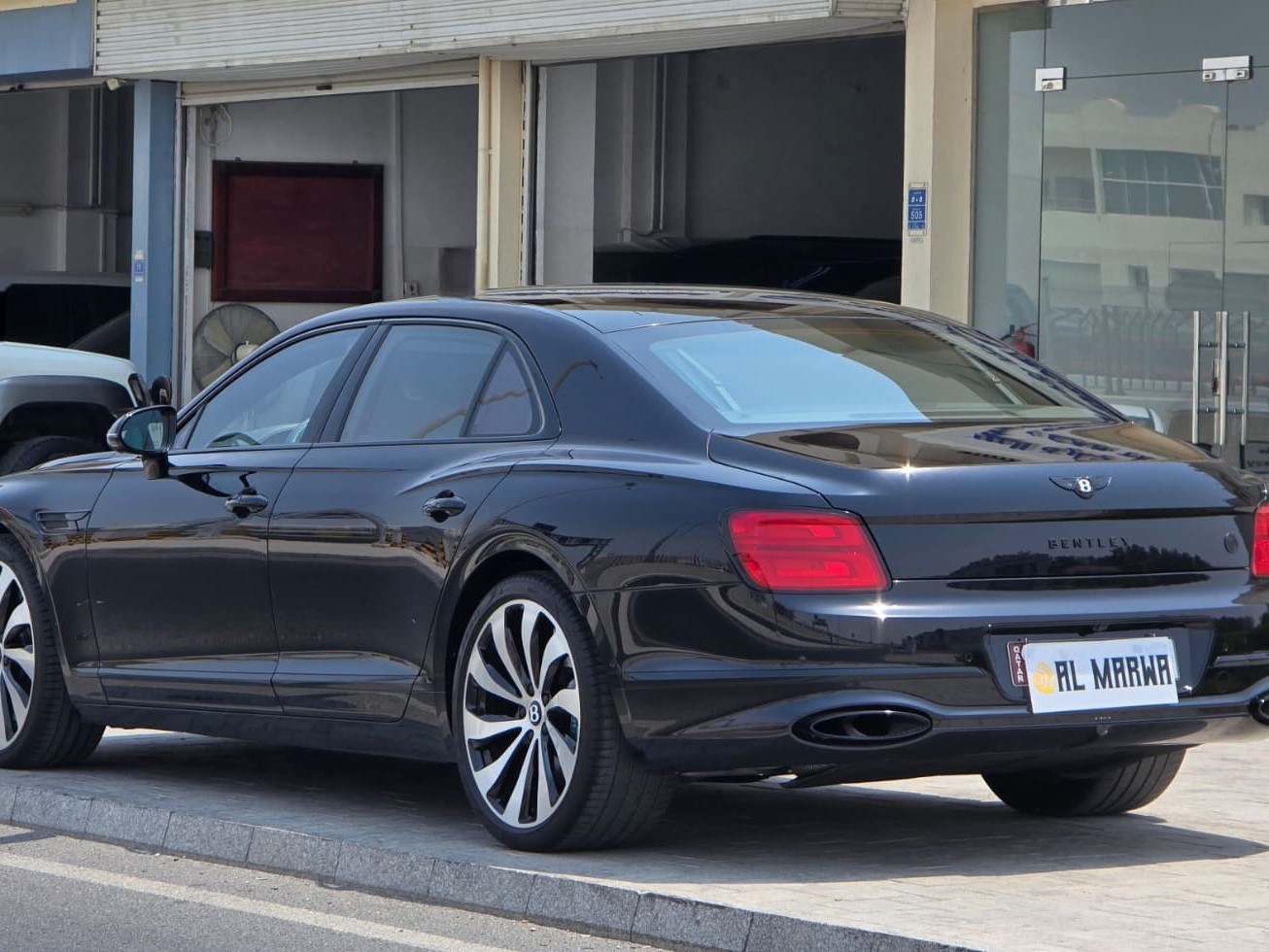 Bentley Continental 2022 - Image 4