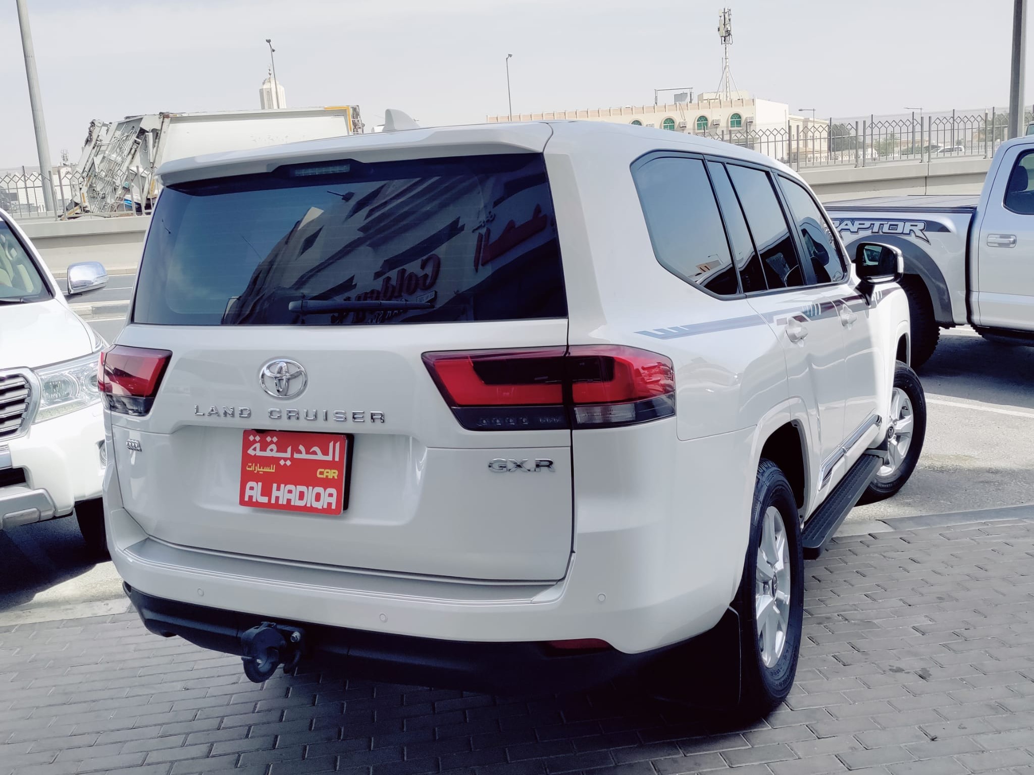 Toyota Land Cruiser GXR v6 2025 - Image 4